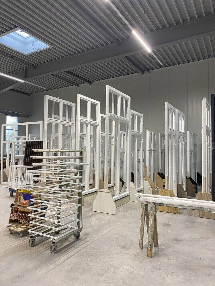 Glasfenster in Werkstatt